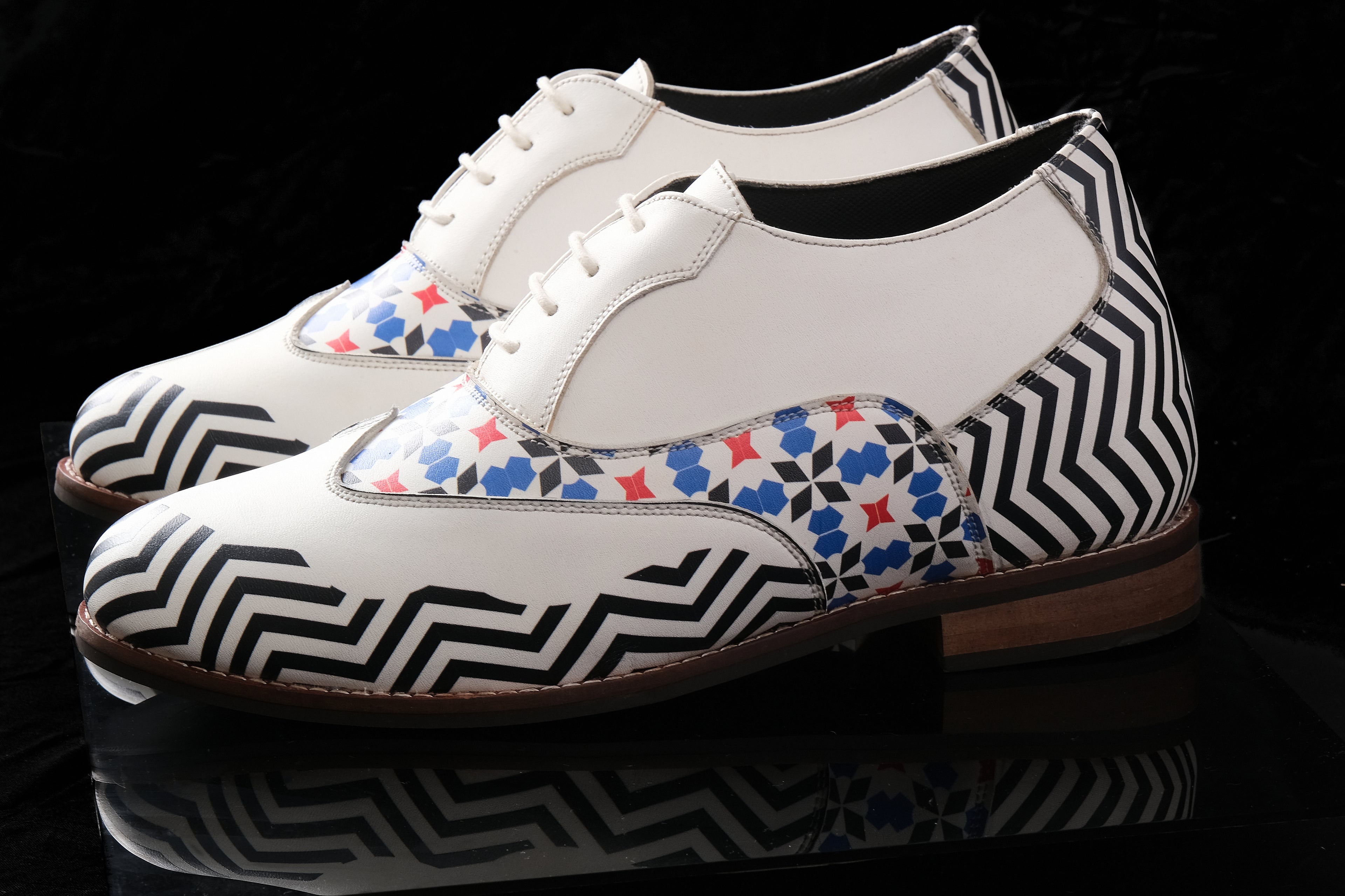 Textured designer brogues with a discreet 2.5 inch hidden lift. Crafted for weddings, celebrations, and elevated formal dressing by Boylift. Classic white shoe. 